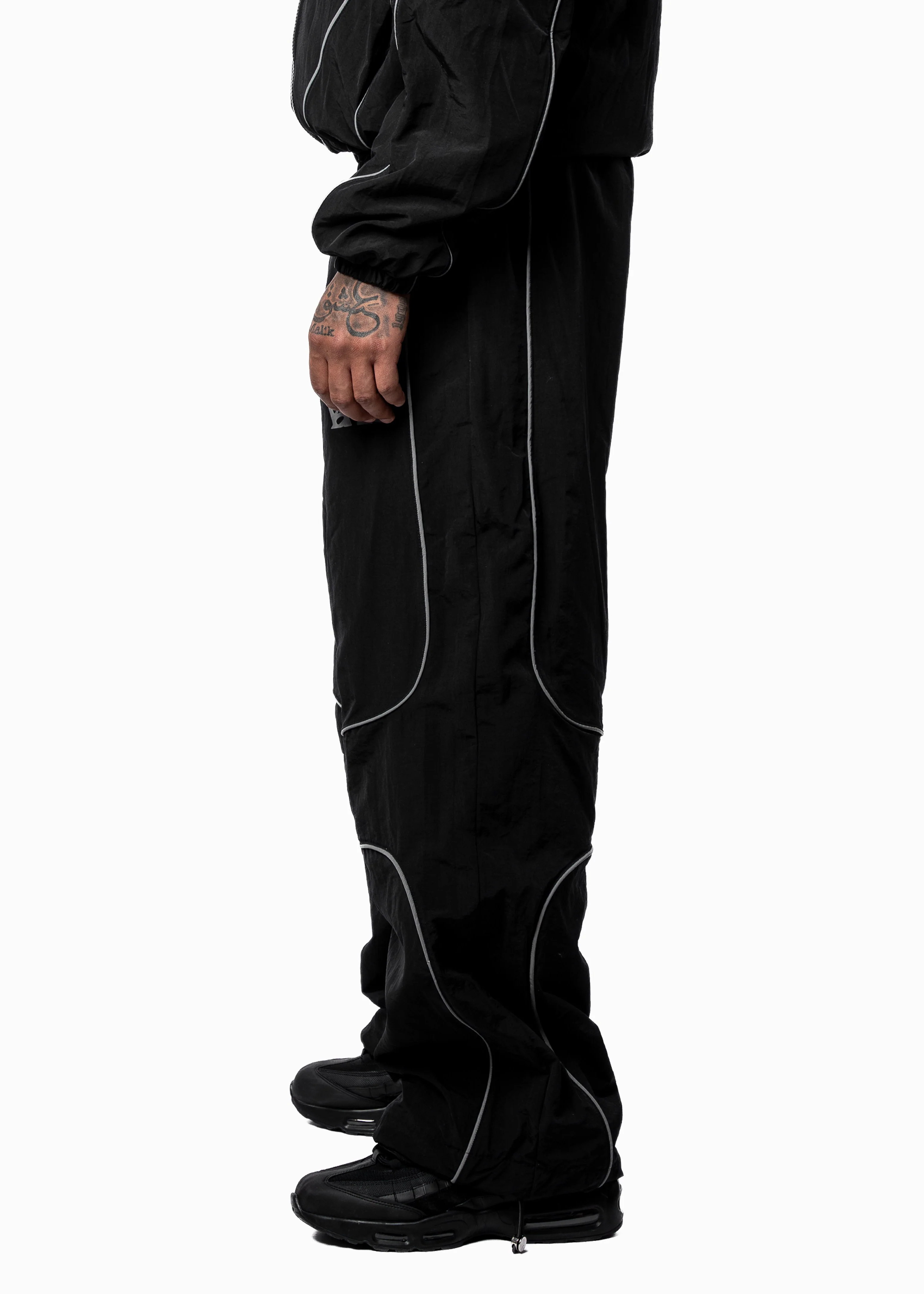 GREY LINE BLACK NYLON JOGGER - Image 3