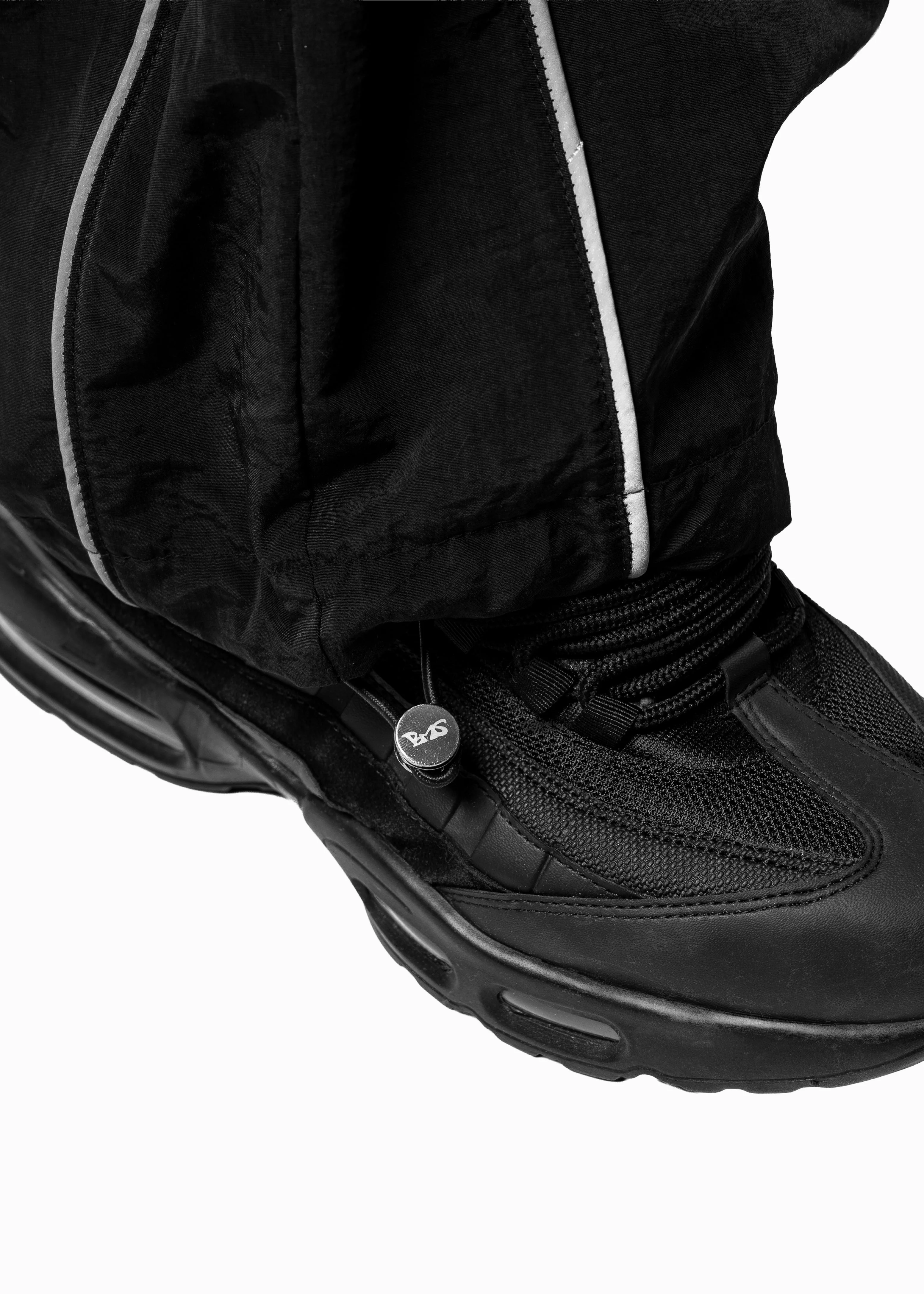 GREY LINE BLACK NYLON JOGGER - Image 4